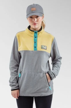 Passenger Womens Willow Recycled Polar Fleece Pullover 13 Passenger Womens Willow Recycled Polar Fleece Pullover -Urban Threads a11bfa0181 7373 u