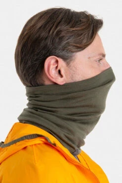 Icebreaker Merino 200 Oasis Flexi Chute Neckwarmer -Urban Threads a3312034 5454 d