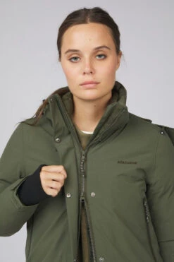 Womens Highland III Winter Jacket -Urban Threads b11aca0082 5555 j