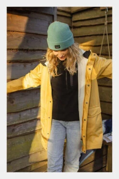 Passenger Womens Recycled Waterproof Jacket -Urban Threads b11acb0208 2020 c