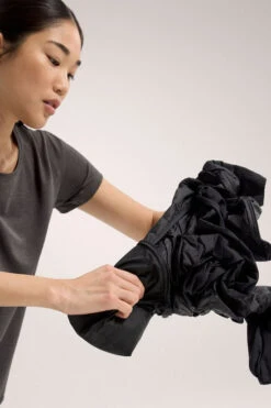 Arc'teryx Womens Cerium Hybrid Hoody 19 Arc'teryx Womens Cerium Hybrid Hoody -Urban Threads b11ad90200 7070 i