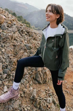 Womens Off Grid Waterproof Jacket -Urban Threads b11ae90563 5252 c