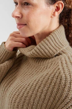 Womens Garda Jumper -Urban Threads b11bfa0291 6565 y