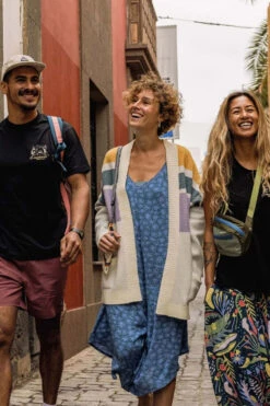 Womens Sunsets Recycled Knitted Cardigan -Urban Threads b11bfa0355 1111 s