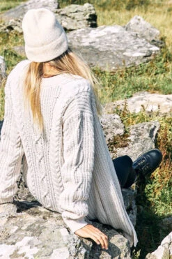 Womens Cable Knitted Cardigan -Urban Threads b11bfa0380 1212 e