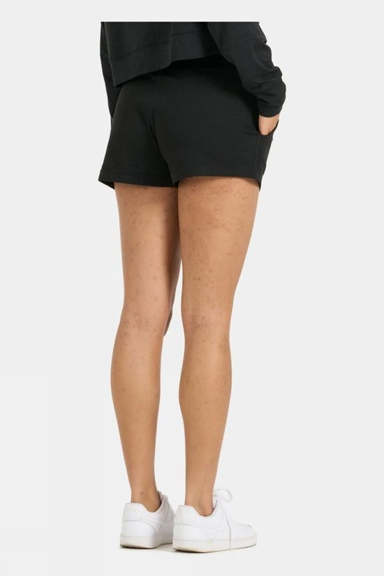 Vuori Womens Halo Performance Shorts 4 Vuori Womens Halo Performance Shorts - Image 2