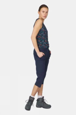 Ayacucho Womens Cape Town Capri Shorts -Urban Threads b11cd90015 4487 v