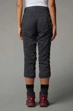 The North Face Womens Aphrodite 2.0 Capri Trousers -Urban Threads b11cd90046 7171 n
