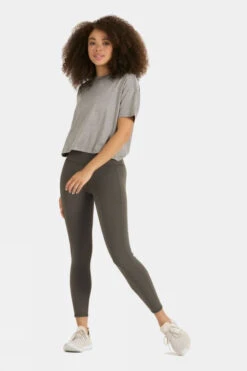 Vuori Womens Studio Pocket Leggings -Urban Threads b11ced0044 5050 p