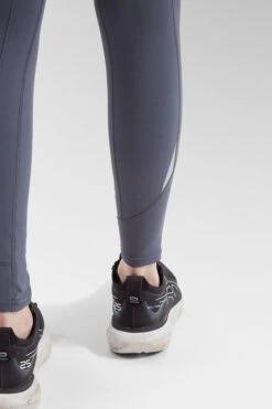 Patagonia Womens Full Peak Mission Leggings - 27In -Urban Threads b11ceh0601 4040 q