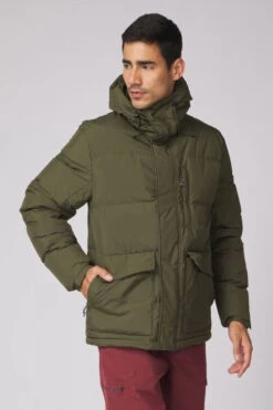 Mens Fitz Roy Down Jacket -Urban Threads b12abb0288 5555 t