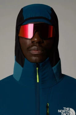 The North Face Mens Binntal Hybrid Ventrix Hooded Jacket 20 The North Face Mens Binntal Hybrid Ventrix Hooded Jacket -Urban Threads b12abb0336 4770 m