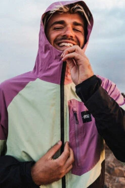 Picture Mens Abstral+ 2.5L Jacket -Urban Threads b12ae90337 5192 l