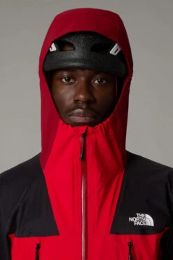 The North Face Mens Signal 2.5L DryVent Jacket -Urban Threads b12ae90450 3031 y