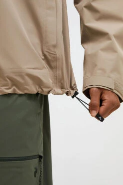 Peak Performance Mens Treeline Shell Jacket -Urban Threads b12ae90553 5454 g