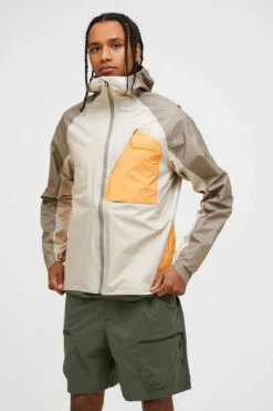 Peak Performance Mens Trail 3L Hipe Jacket 14 Peak Performance Mens Trail 3L Hipe Jacket -Urban Threads b12ae90554 5416 e