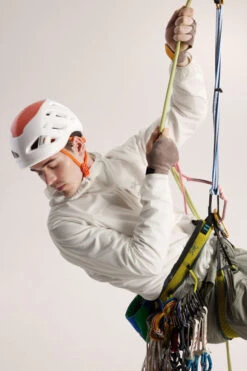 Arc'teryx Mens Squamish Hoody Jacket -Urban Threads b12af90099 1111 f