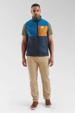 Mens Born Explorer Recycled Polar-Lined Sherpa Vest -Urban Threads b12ah90160 4241 j