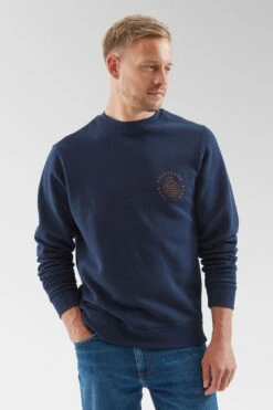 Mens Escapism Sweatshirt -Urban Threads b12bea0100 4444 w
