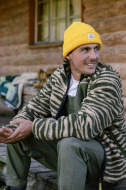 Mens Trekker Recycled Deep-Pile Sherpa Fleece -Urban Threads b12beb0307 5556 g