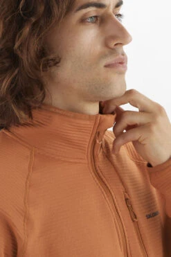 Salomon Mens Essential Lightwarm Half Zip Fleece 12 Salomon Mens Essential Lightwarm Half Zip Fleece -Urban Threads b12bed0160 2525 e