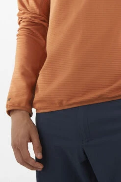 Salomon Mens Essential Lightwarm Half Zip Fleece 13 Salomon Mens Essential Lightwarm Half Zip Fleece -Urban Threads b12bed0160 2525 f