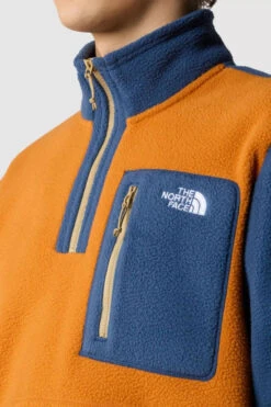 The North Face Mens Yumiori Quarter Zip Fleece -Urban Threads b12bee0089 2741 g