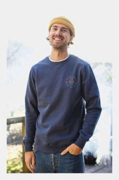 Passenger Mens Escapsim Recycled Sweatshirt -Urban Threads b12bfa0003 4444 m