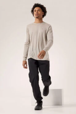 Arc'teryx Mens Ionia Merino Wool Long Sleeve T-Shirt -Urban Threads b12gab0108 1212 d