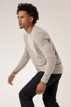 Arc'teryx Mens Ionia Merino Wool Long Sleeve T-Shirt -Urban Threads b12gab0108 1212 e