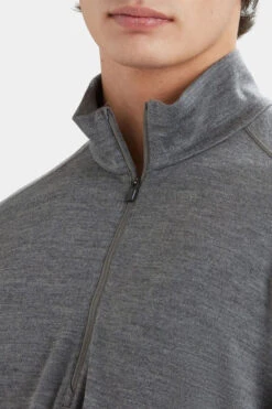 Icebreaker Mens 260 Tech Half Zip Top 13 Icebreaker Mens 260 Tech Half Zip Top -Urban Threads b12gab0111 7373 d