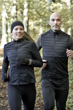 Endurance Womens Beistyla Hybrid Jacket 17 Endurance Womens Beistyla Hybrid Jacket -Urban Threads c11ad90061 7070 i