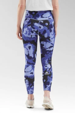 The North Face Womens Mountain Athletics Flex 25" Printed Leggings -Urban Threads c11ced0334 9770 q