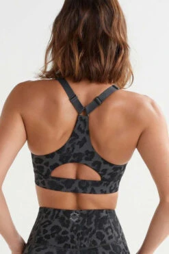 Lilybod Womens Becca Sports Bra -Urban Threads c11gb90129 7187 d