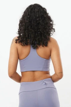 Salomon Womens Shakeout Core Sports Bra 10 Salomon Womens Shakeout Core Sports Bra -Urban Threads c11gb90221 1042 d