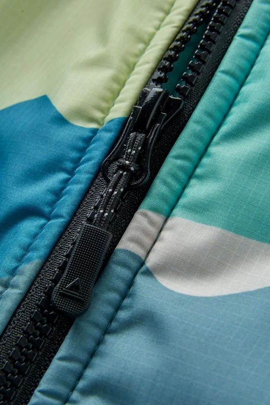 Unisex Waves Recycled Sherpa Lined Changing Robe 8 Unisex Waves Recycled Sherpa Lined Changing Robe - Image 6